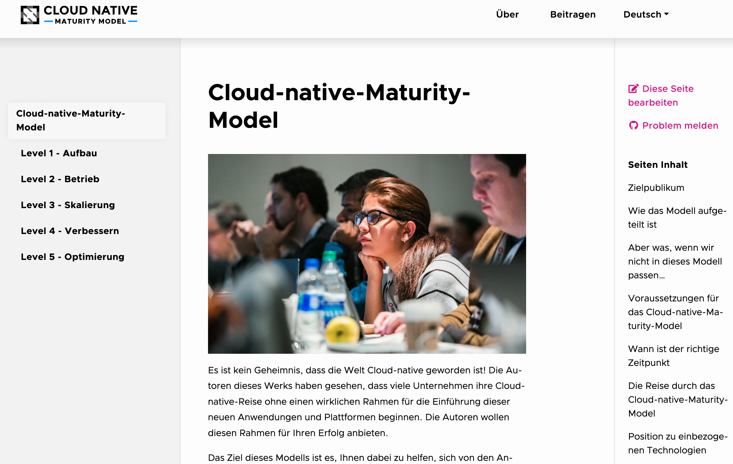 Die Website des Cloud-native Maturity Model auf Deutsch mit übersichtlicher Navigation.